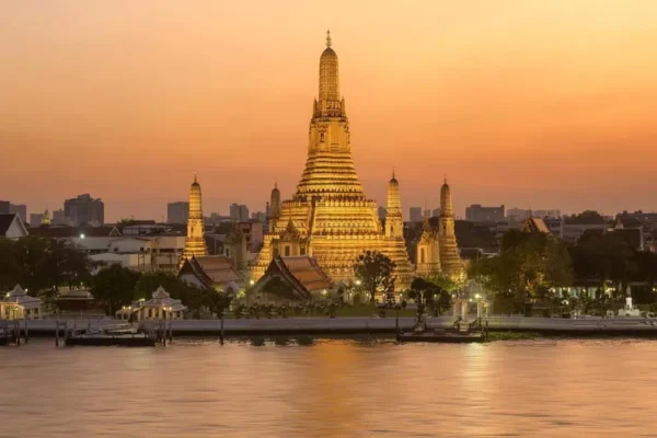 Grand Palace, Wat Pho, and Wat Arun Guided Tour
