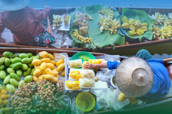 Damnoen Saduak Floating Market  and Meklong Railway Market Join Tour